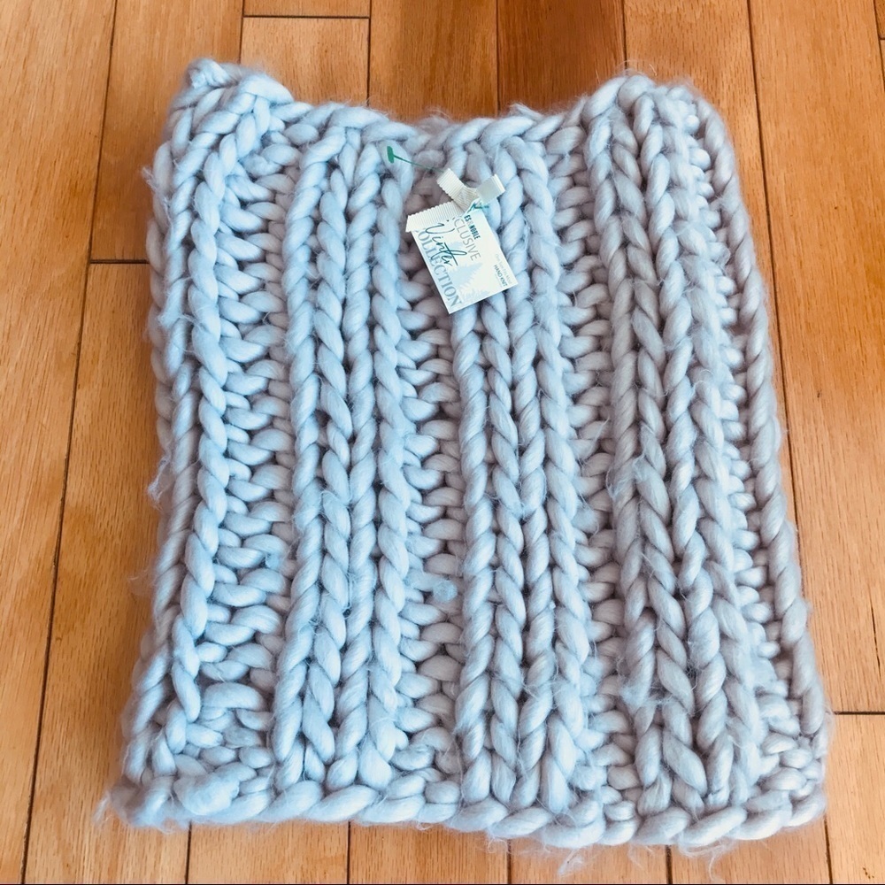 Hand Knit Warm Neck Collar from Barnes and Nobles